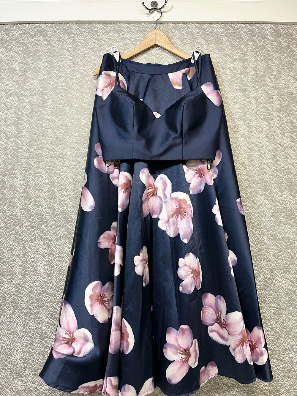 10 Alyce Paris 2-Piece Navy Floral Skirt and Top Pink Blossom Prom Wedding